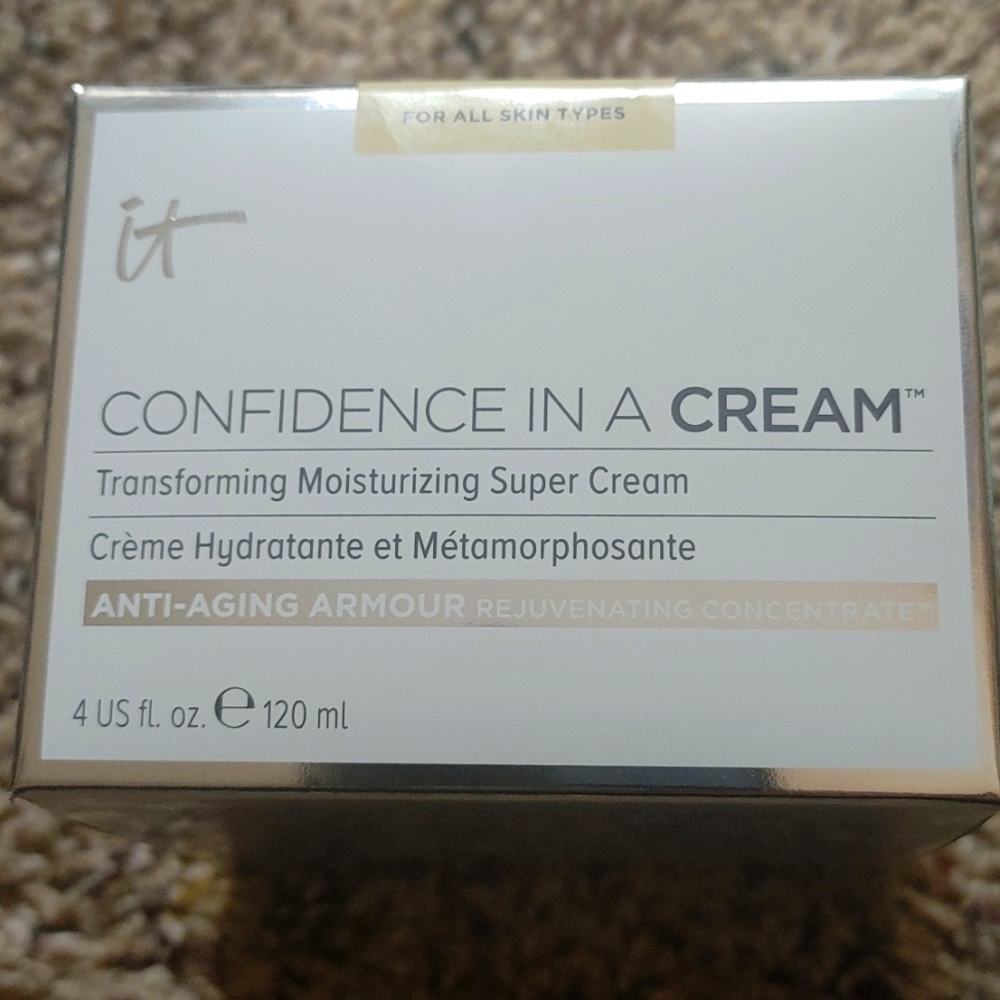 It Cosmetics- confidence in a cream